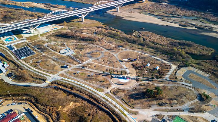 [세종특별자치시 세종시] 세종 합강캠핑장 – 세상의 중심에 하늘과 강이 만나는 곳, 합강캠핑장