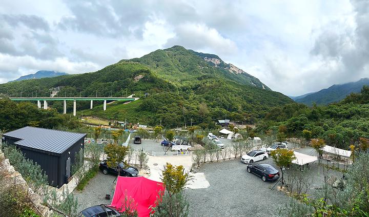 [경상남도 밀양시] 비타민 팜 오토캠핑장 – 얼음골 전경이 보이는 뷰맛집 캠핑장