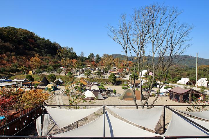 [경기도 이천시] 인디어라운드 – 도심 인근에서 즐기는 캠핑과 글램핑
