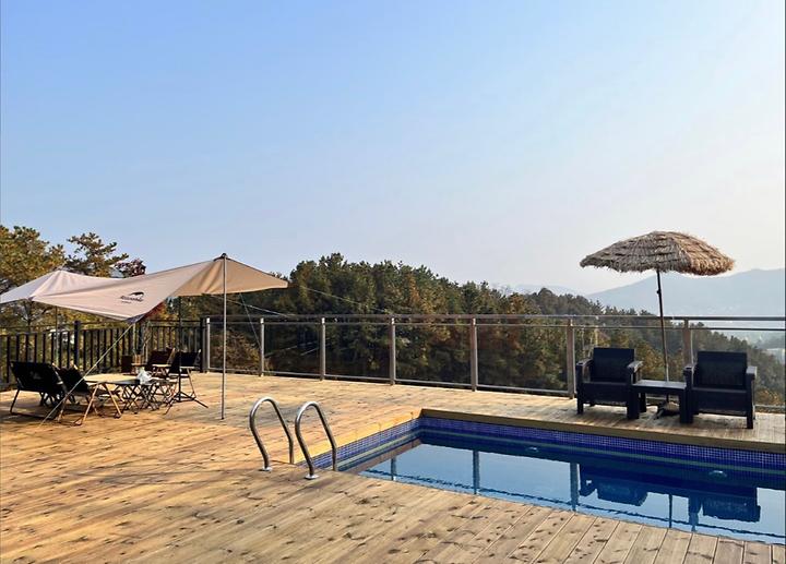 [경기도 양평군] 골든쌔들 캠핑장 – 개별 노천탕과 개별 수영장이 있는 캠핑장