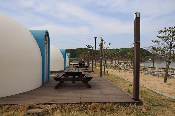 [강원도 고성군] 명파 해변 오토캠핑장 – 동해 최북단 해변 캠핑장