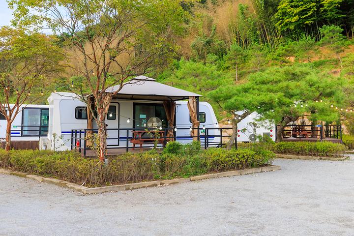 [전라남도 담양군] 담양오랑쥬마을 – 메타세쿼이아 가로수길 옆 카라반