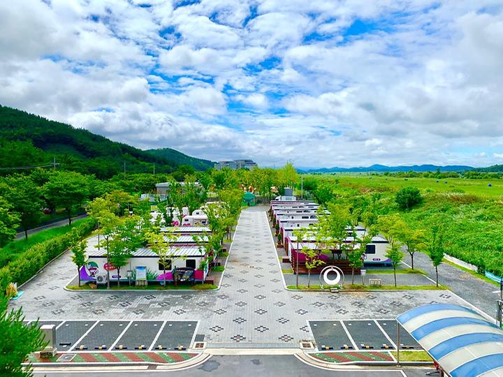 [대구광역시 달성군] 낙동강 레포츠밸리 강변오토캠핑장 – 낙동강 코앞에 자리해 풍광이 아름다운 캠핑장