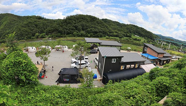 [강원도 홍천군] 소노팜 – 홍천강 뷰가 일품인 카페 겸 캠핑장