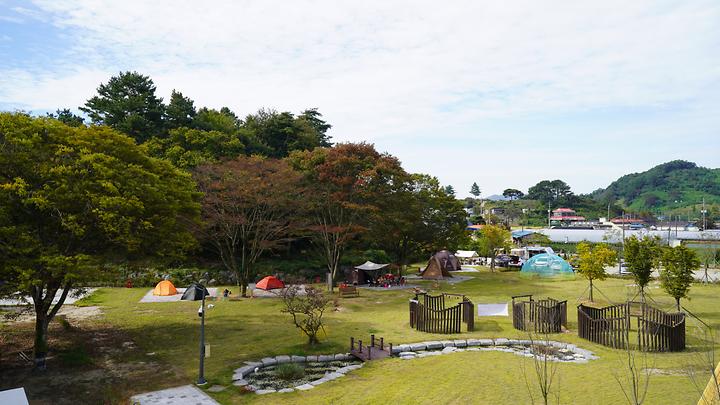 [충청남도 논산시] 숩쏙캠핑장 – 폐교를 활용한 복합문화공간 숩쏙 캠핑장