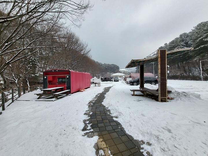[경기도 남양주시] 가족쉼터 – 울창한 숲과 계곡이 있는 가족캠핑장