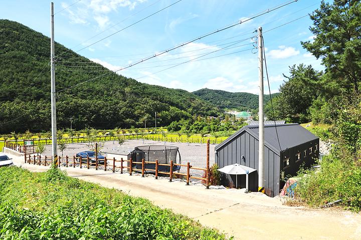 [경상남도 의령군] 플로라 캠프 – 한적함이 묻어나는 플로라 캠프는 캠퍼님들께서 편안히 쉬어가는 곳