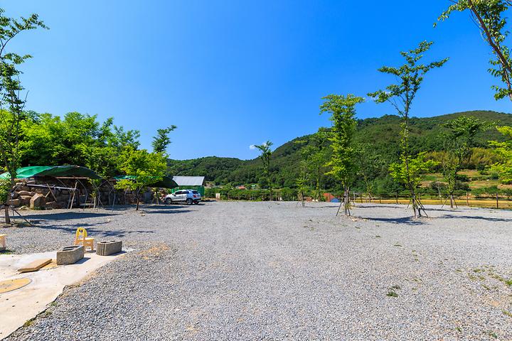 [경상북도 고령군] 다시캠핑장 – 계곡 인근 고즈넉한 캠핑장