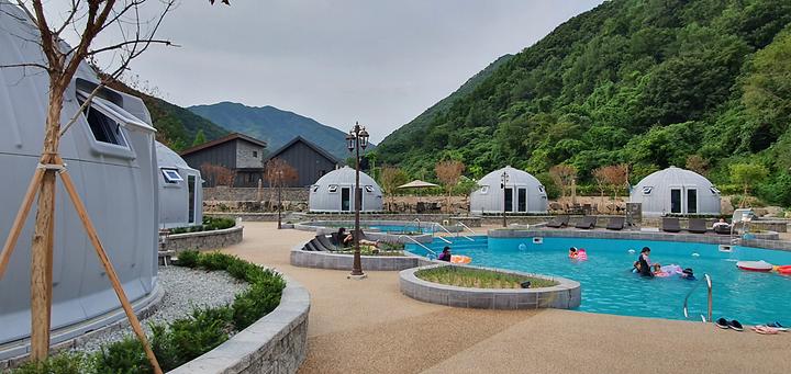 [강원도 철원군] 담터오지글램핑 – 담터계곡 상류에 위치한 이색 돔 글램핑장