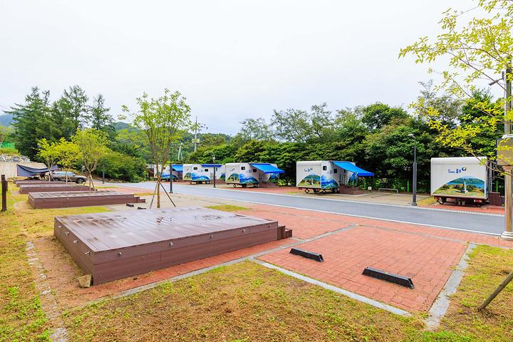 [충청북도 충주시] 봉황자연휴양림 숲속야영장 – 한적하게 휴식을 취하기 좋은 곳