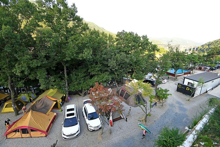 [경상남도 산청군] 경호강 캠핑장 – 어느별에서 왔니! 별을 세다 잠이 드는 경호강캠핑장.