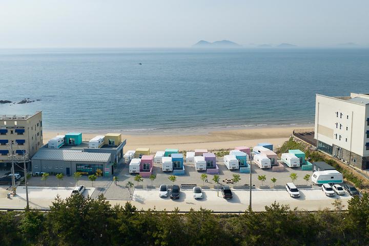 [전라북도 부안군] 보니타 카라반 – 낭만적이고 감성적인 오션뷰 카라반