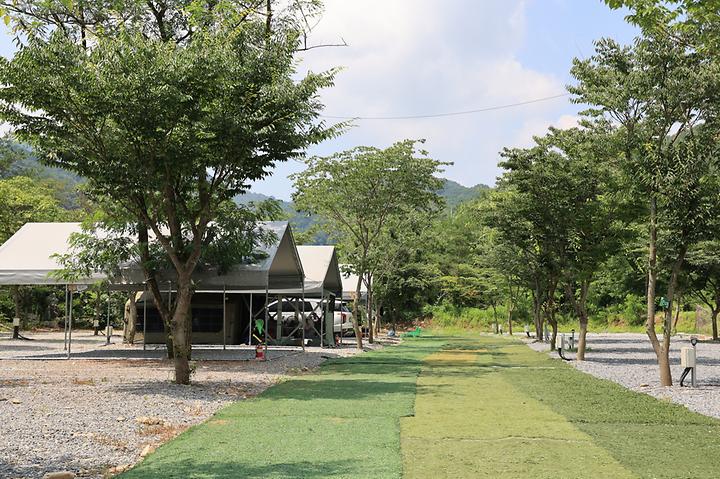 [강원도 원주시] 원주 우리 캠핑장 – 황둔계곡 중간에 위치한 대형 계곡 캠핑장