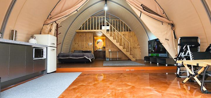 [강원도 춘천시] 소나무세상 – 산과 계곡이 있는 자연 속에서 편안한 힐링의 시간을 가질 수 있는 고급 글램핑장