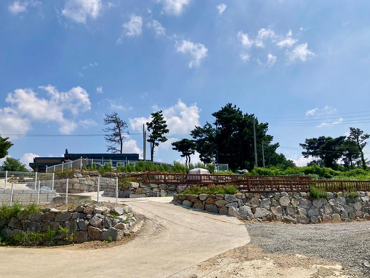 [충청남도 아산시] 인주캠핑장 – 삽교호를 품은 노을빛 호수뷰 캠핑장