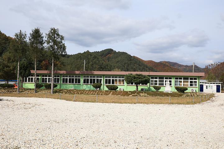 [강원도 정선군] 솔미캠핑장 – 솔향가득~~~힐링공간