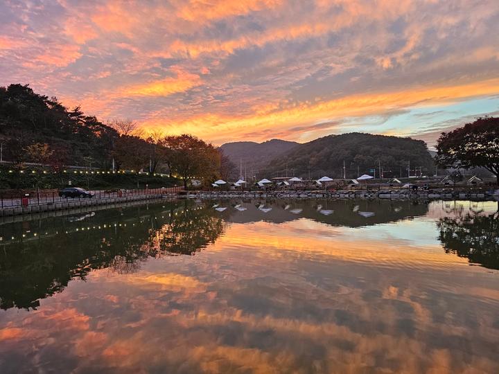 [경상남도 의령군] 호수랑 오토캠핑장 – 호수뷰에서 고즈넉히 쉬어가는 낚시캠핑장