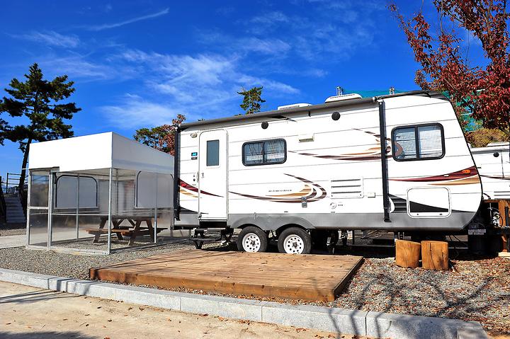 [경상남도 사천시] 비토섬오토캠핑장 – 토끼와 거북이가 살았던 별주부 전설의 비토섬에서 캠핑을