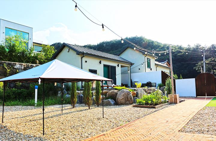 [경기도 포천시] 백설기캠핑장 – 펜션과함께사용하는 독채 럭셔리 글램핑