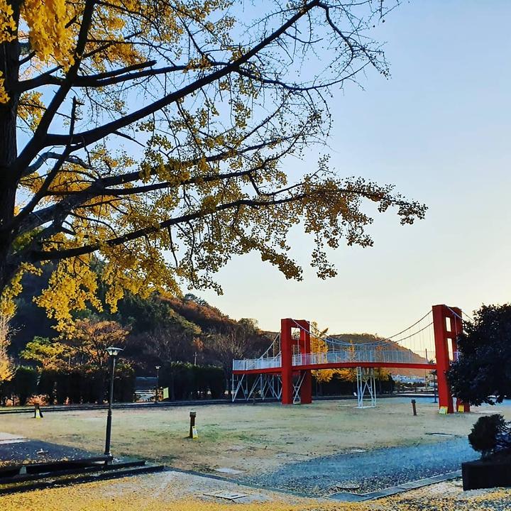 [경상남도 남해군] 보물섬 캠핑장 – 선상낚시와 해양레저를 즐길 수 있는 보물섬캠핑장.