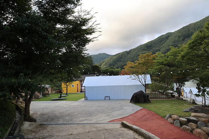 [경상남도 산청군] 오스테이 – 산좋고 물좋은 지리산 아래 위치한 조용한 힐링 글램핑장