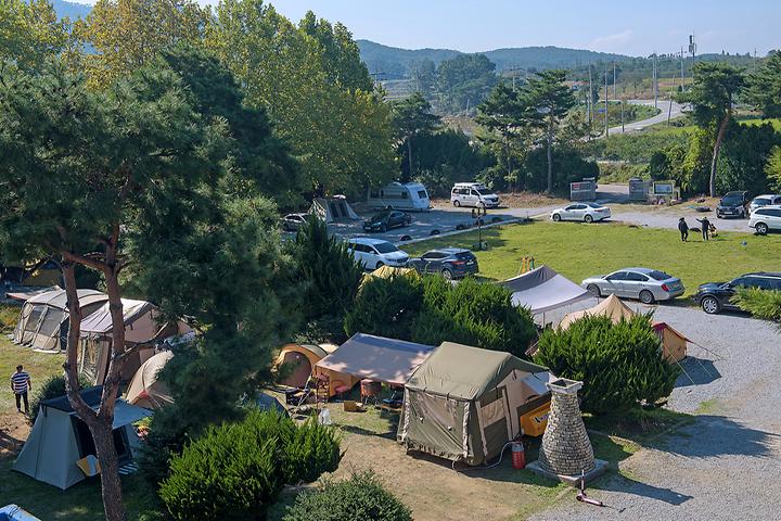 [전라남도 영광군] OK가족캠핑장 – 넓은 운동장을 달리며, OK가족캠핑장에서 가족들과 추억 만들기!