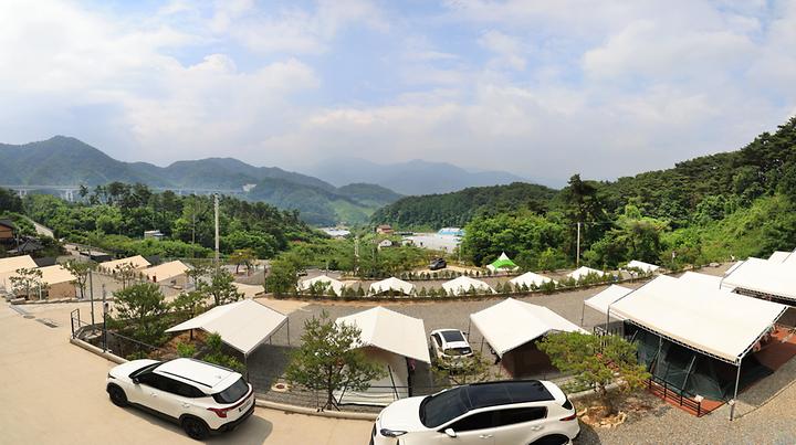 [강원도 횡성군] 새말캠핑장 – 민사고 가는 길. 경관좋은 언덕위에 위치. 산새좋고 밤하늘이 아름다운 캠핑장