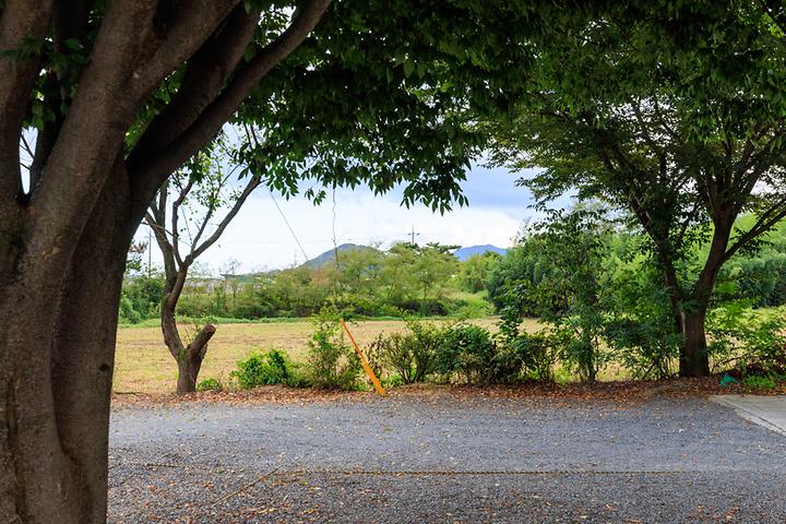 [경상북도 경주시] 아름드리 캠핑장 – 정원 속에 자리한 키즈 테마 캠핑장