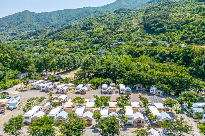 [전라남도 구례군] 지리산 포레스트 카라반 파크 – 프라이빗한 카라반 캠핑장