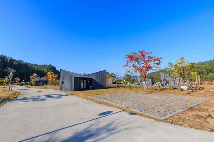 [경상북도 의성군] 고운마을캠핑장 – 의성군에서 2019년 5월에 준공한 신규캠핑장입니다.지금은 활기찬지역만들기협동조합에 위임하여 운영중입니다