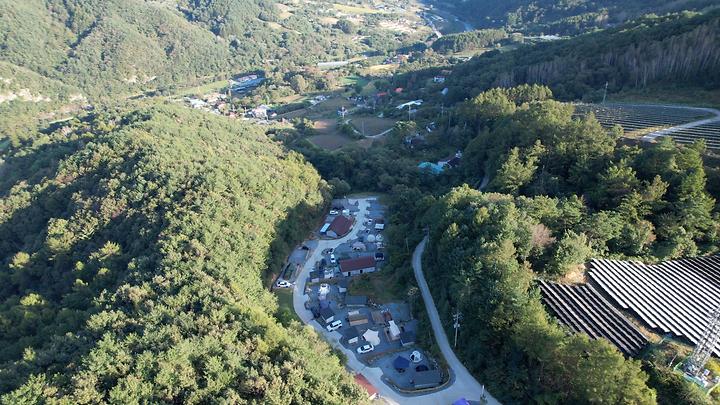 [강원도 횡성군] 월강캠프 – 치악산 능선과 구봉산,사자산이 보이는  뷰 좋은 캠핑장