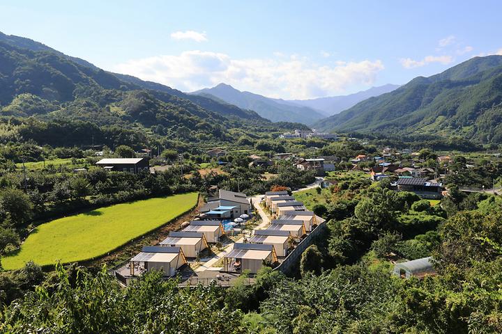 [경상남도 산청군] 시즌글램핑 – 지리산 삼성연수원 옆 전망좋은 감성 글램핑