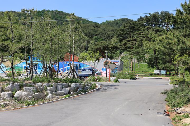 [강원특별자치도 고성군] 반암오토캠핑장 – 해양낚시공원을 품은 반암캠핑장