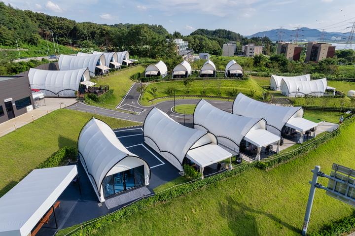 [경기도 평택시] 글램핑 봄 – 평택국제대교와 호수뷰가 일품인 럭셔리 글램핑