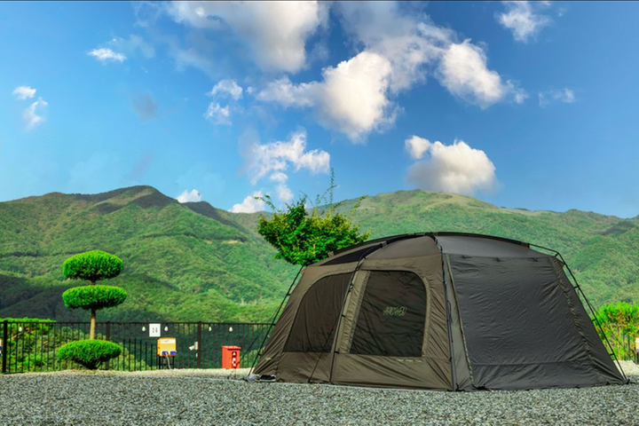[경기도 양평군] 마중마을힐링캠프 – 유명산 뷰가 아름다운 조용한 노키즈 캠핑장