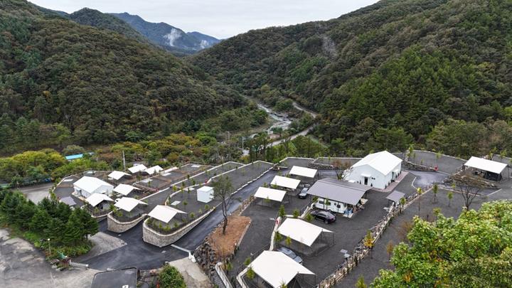 [경기도 연천군] 아미힐(ami hill) – 물 좋고 공기 좋은 연천 동막계곡에 위치한 캠핑장.