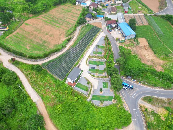 [충청북도 단양군] 단양 패러캠핑장 – 하늘과 맞닿은 곳으로 탁트인 전망과 노을 명소