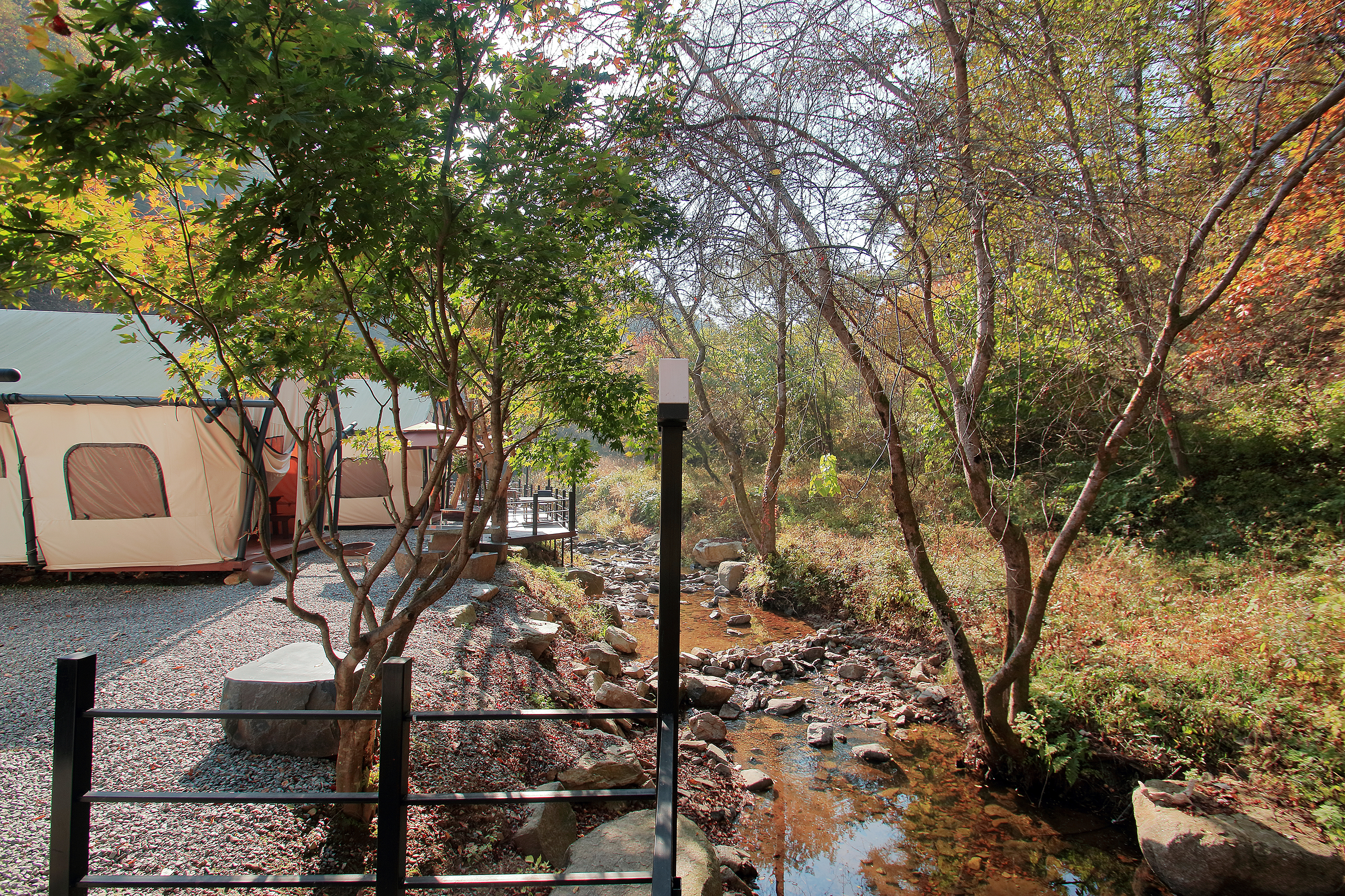 석산계곡 코코비발디글램핑 카라반 오토캠핑장 16번째 이미지