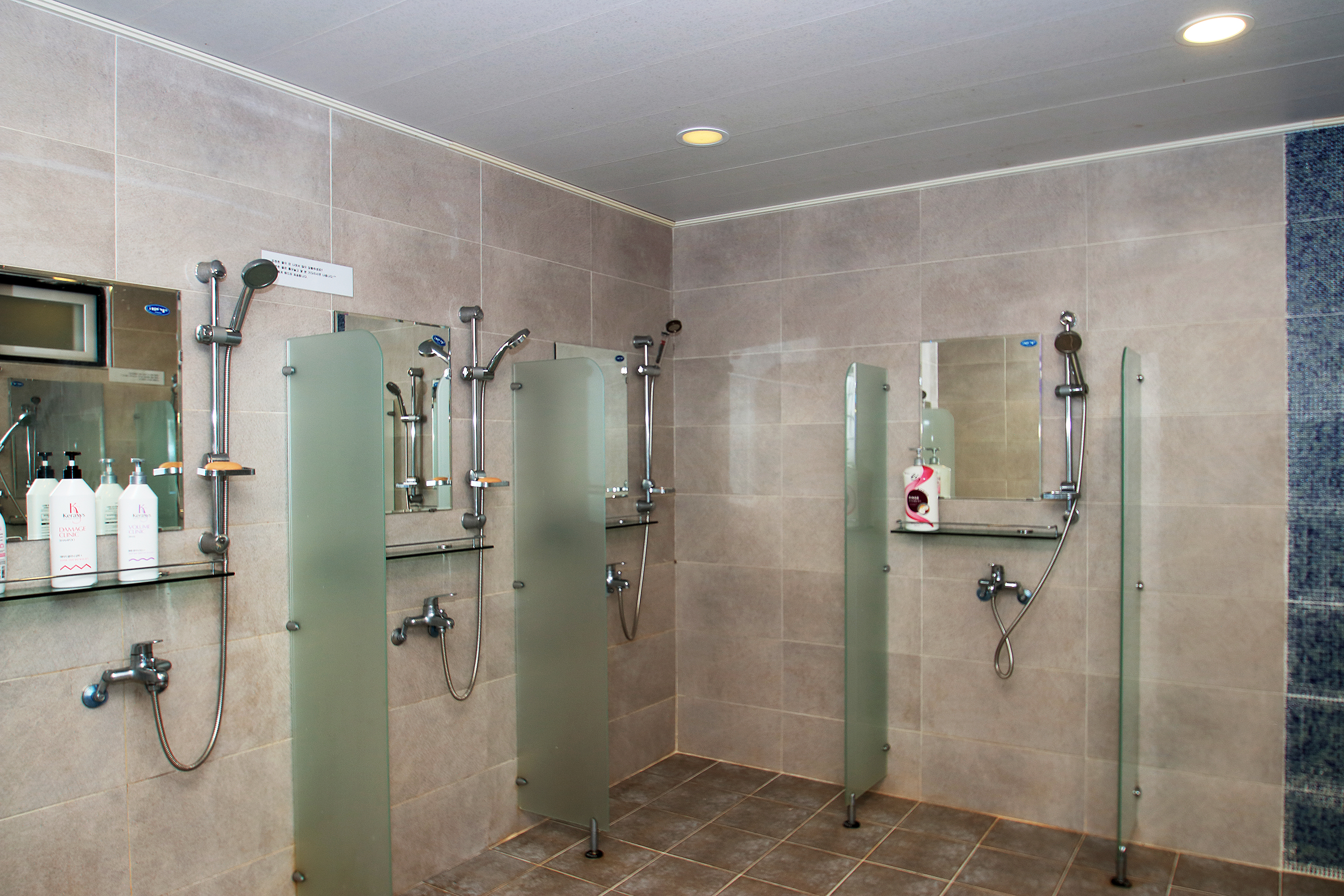 석산계곡 코코비발디글램핑 카라반 오토캠핑장 13번째 이미지